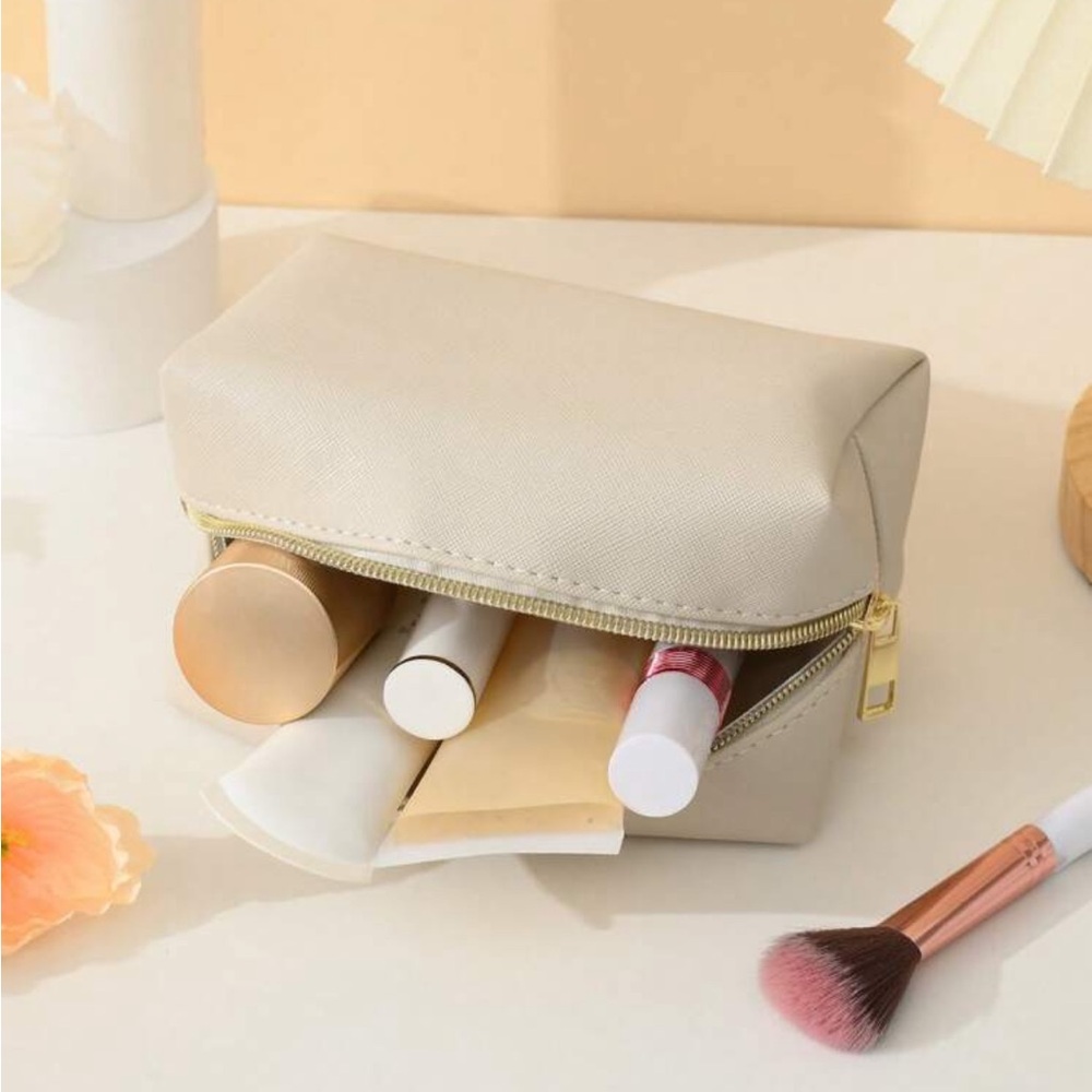 Neutral Waterproof Cosmetic Case NEW 🏷️